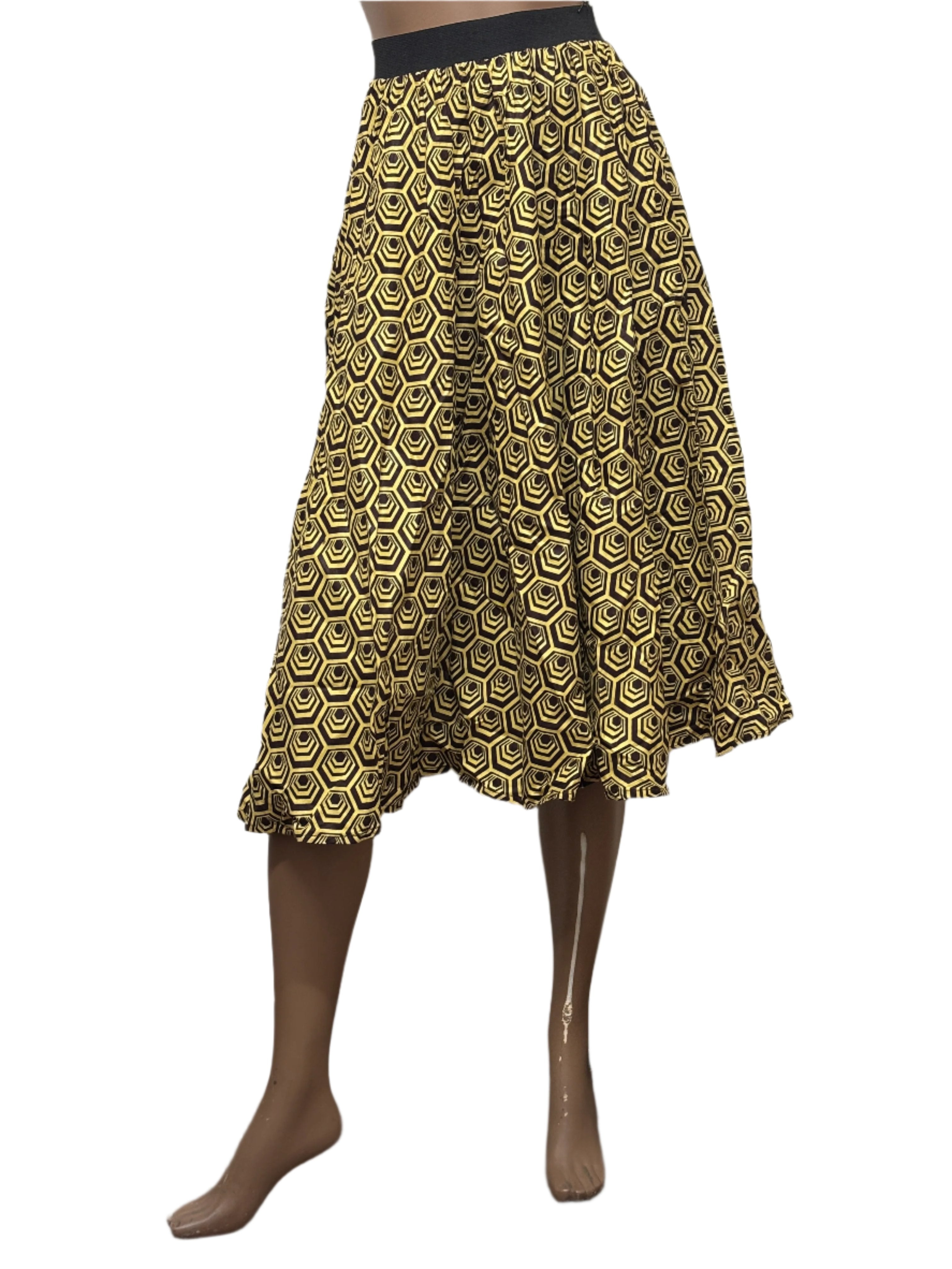 Seamless African pattern skirt