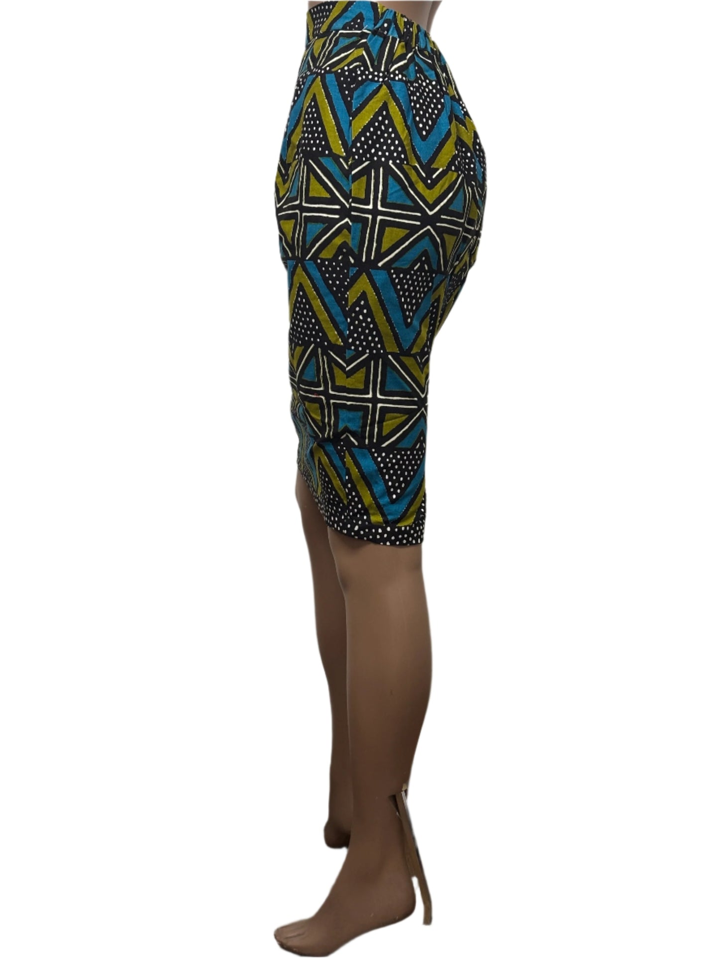 Seamless African pattern skirt